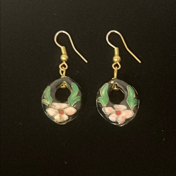 Jewelry - 1980s Vintage Black Enameled with Flower Design Metal Gold Tone Earrings